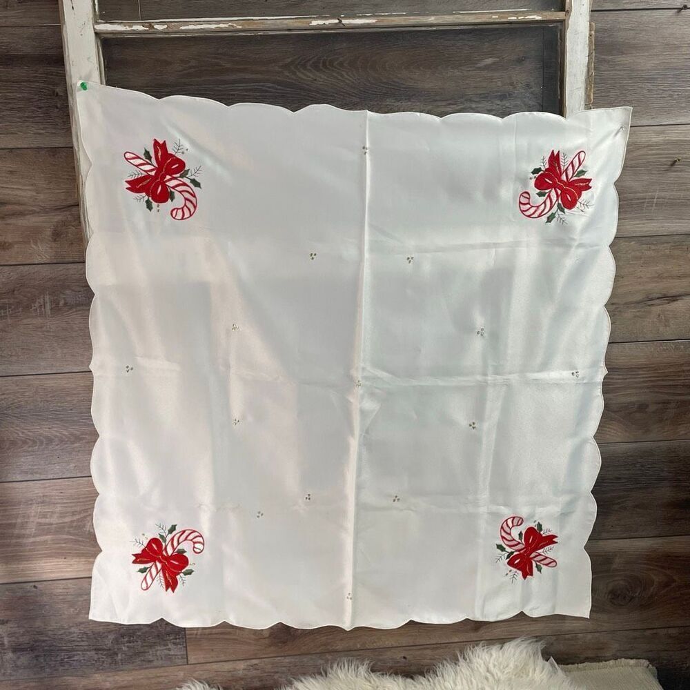 Vintage Christmas Satin Like Tablecover Candy Canes Bows Holly Home Decor 34x34 - Picture 2 of 8